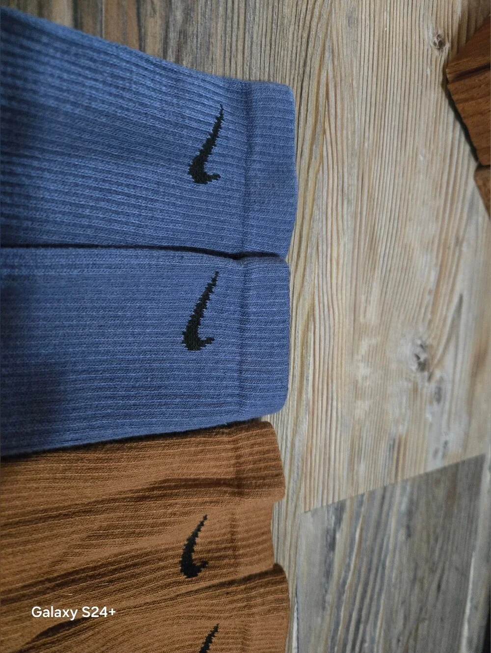 Nike Crew Socks Pack — Cream, Magenta, Brown, Blue
